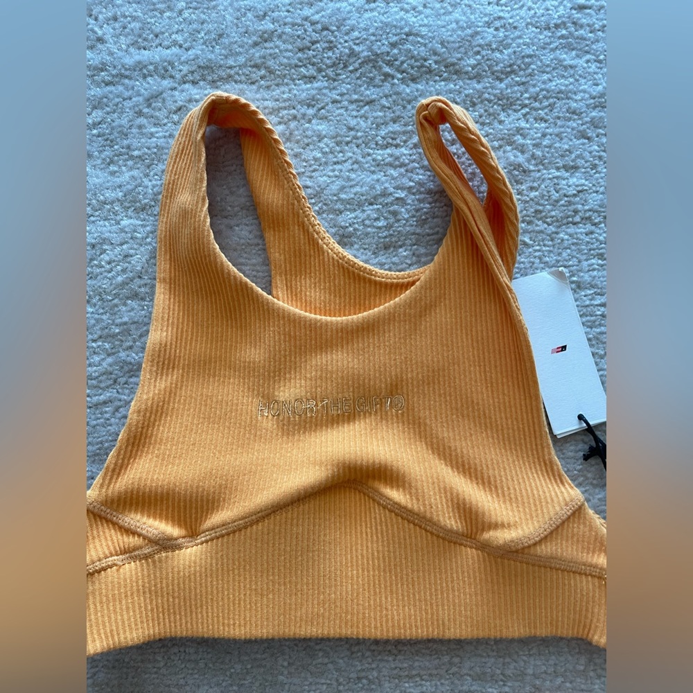 Brand new Honor the gift workout set
